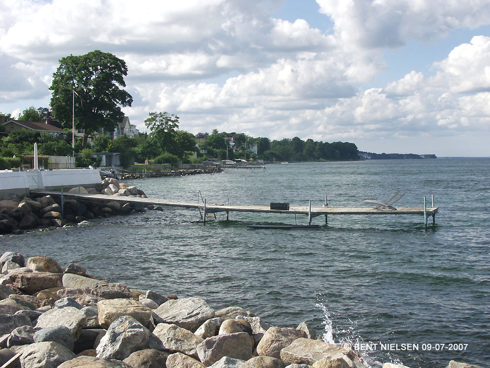 Image 7 of 16  -  233 kB