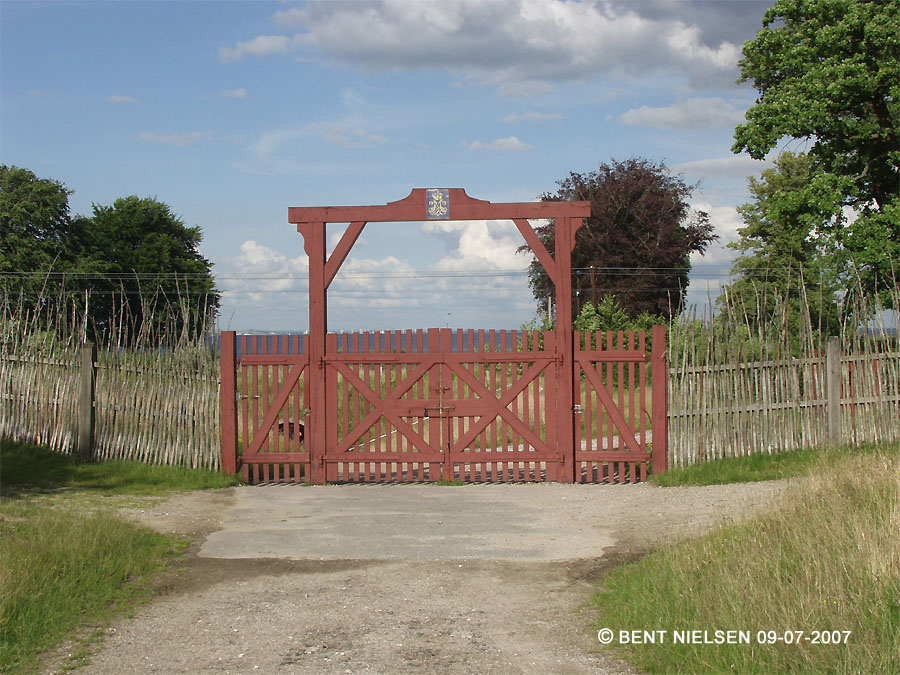 Image 10 of 16  -  191 kB